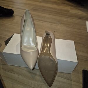 Elegant Beige Women's Pumps